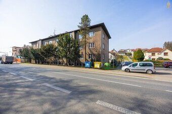 Prodám byt 3+1 o výměře 77m2 se zasklenou lodžií v lokalitě 