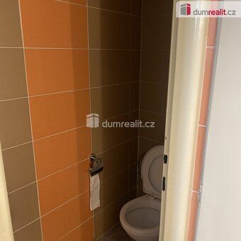 +popl. 2000, , Pronájem pokoje 15m², Praha 8, Zenklova. V pr