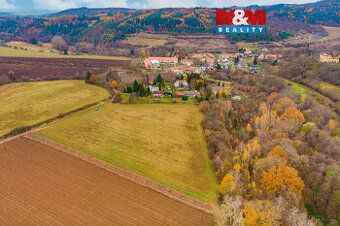 Nabizim stavebni parcelu v obci Staňkovice u Žatce. Klidne m