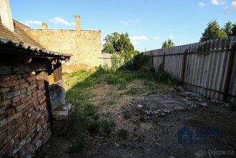 Nabízíme k prodeji řadový rodinný dům o dispozici 3+1 v klid