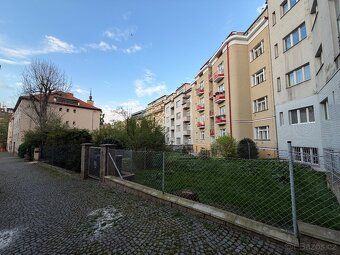Pronájem bytu 2+kk v ul. Koulova, Praha 6 - Dejvice
Exkluziv