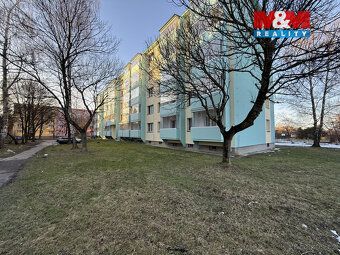 Nabízíme k pronájmu byt 2+1 se zasklenou prostornou lodžií, 
