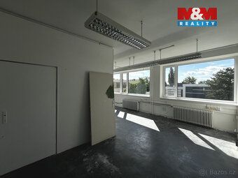 Nabízíme k pronájmu prostorné kancléřské prostory o užitné p
