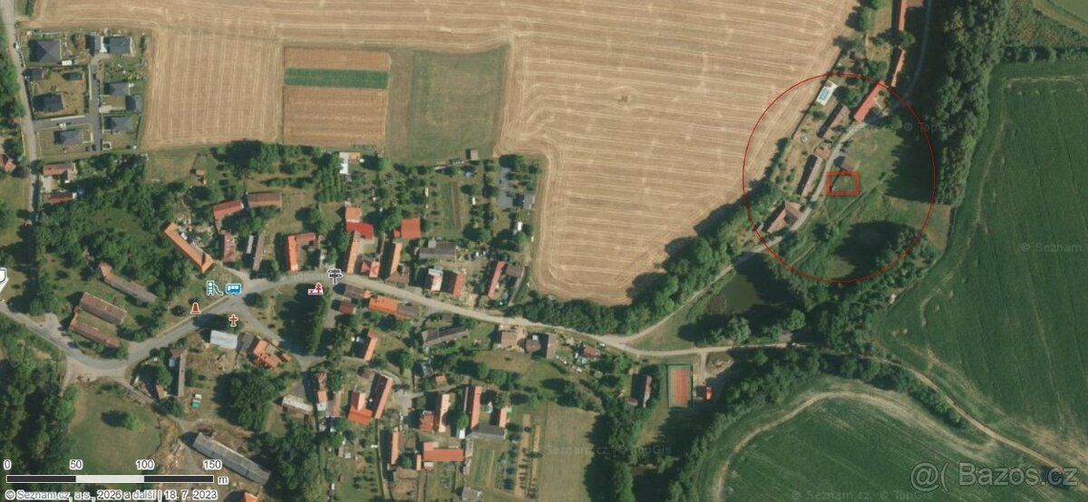 V obci Leškovice jen 5 kilometrů od Habrů je pozemek o velik