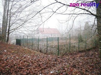 Prodej investičně zajímavého pozemku ca 300 m od hladiny lip