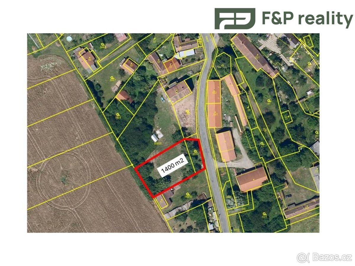 Prodej stavebního pozemku 1 400 m² určeného k výstavbě – Spy