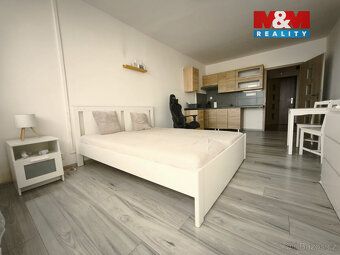 Nabízíme k prodeji útulný byt 1+kk s lodžií v osobním vlastn