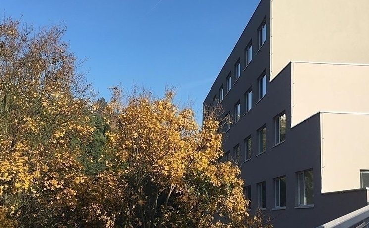 PRONAJEM BYTU 1+KK, PRAHA 5 -SMICHOV
Nabízíme k pronájmu krá
