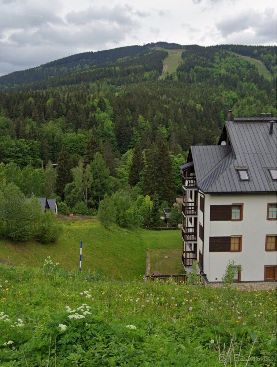 Investiční pozemek přímo v srdci Špindlerova Mlýna 241m2