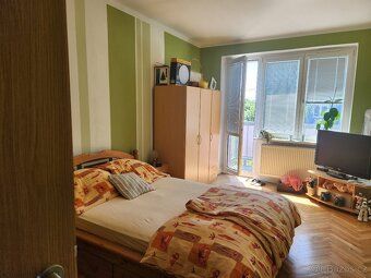 Nabízíme k prodeji bytovou jednotku 2+1 s balkonem o výměře 