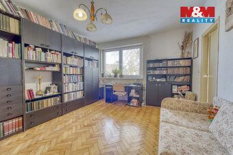 Nadstandardně prostorný a světlý rodinný dům se nachází v kl