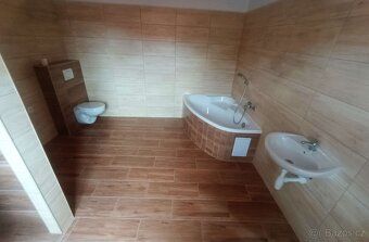 Pronájem nově zařízeného prostorného 76 m2 velkého nového by