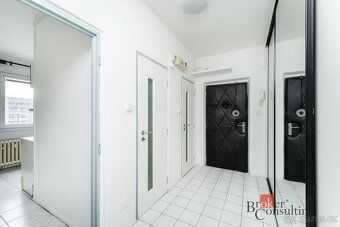 Pronájem bytu 2+1 s lodžií, Praha 10 – Záběhlice, ul. Želive