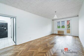Pronájem bytu 2+1 s lodžií, Praha 10 – Záběhlice, ul. Želive