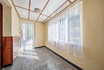 Nabízíme k prodeji prostorný rodinný dům o dispozici 7+1 v k