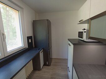 Pronájem bytu o výměře 70 m² v 1. patře domu na ulici Hlavní