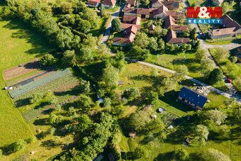 Prodej stavebního pozemku o výměře 1 596 m² v katastrálním ú