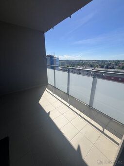 Nabízíme Vám exkluzivní příležitost k pronájmu moderního a p