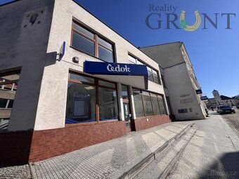 Ev.č. 421135 Nabízíme k pronájmu komerční prostory k pronájm