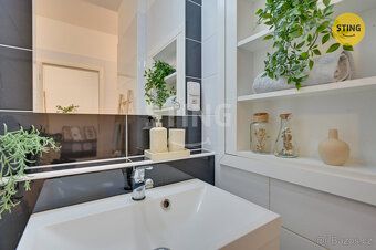 Hledáte byt, který nabízí pohodlné rodinné bydlení bez nutno