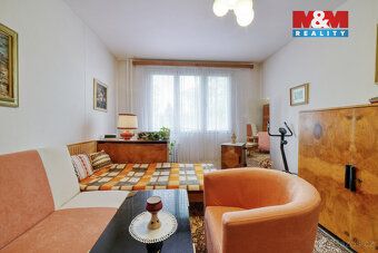 Prodej bytu 2+1, 60 m2, ve druhém patře panelového domu s vý