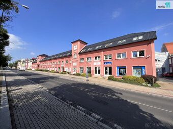 +popl. 2000, , Reality 11 Vám zprostředkují Nabízíme k proná