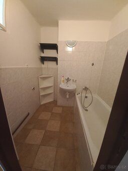 Nabízím k dlouhodobému pronájmu byt 2+1 o velikosti 68 m² v 