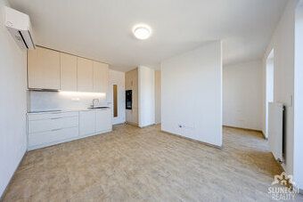 Hledáme pronájem byt v Uh Hradišti, 2,kk 3,kk část kasárně ,