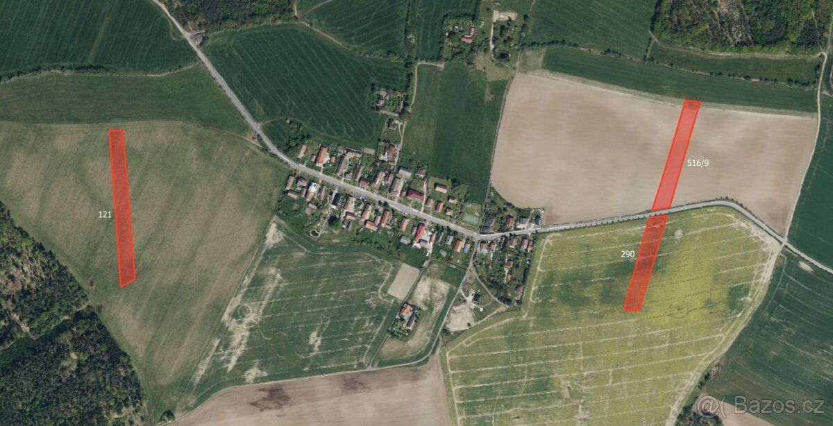 V katastrálním území Hrachoviště u Býště (Býšť) v okrese Par