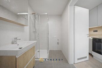 Ev.č. 00082 PRONÁJEM BYT 1+KK (30 m²) S TERASOU - MOŽNOST GA