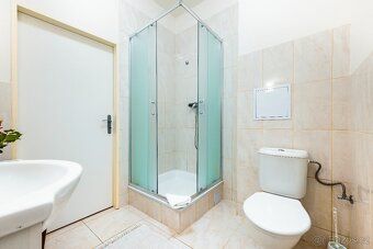 Pronájem bytu 2+1 v klidném prostředí
Nabízíme k pronájmu by
