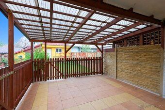 Nabízíme k prodeji řadový rodinný dům o dispozici 4+2 v klid