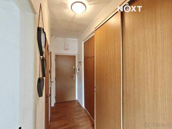 Exklusivně nabízíme slunný a teplý byt v dispozici 2+1, v ce