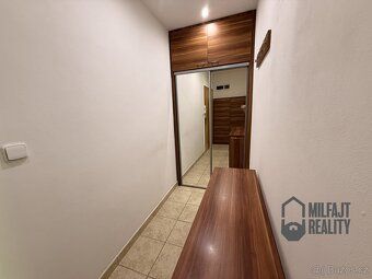 Ev.č. 06933 Kompletně zařízený byt 2+1 o výměře 43 m² s vlas