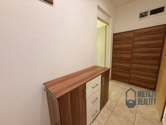 Ev.č. 06933 Kompletně zařízený byt 2+1 o výměře 43 m² s vlas