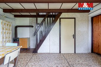 Nabízíme k prodeji chatu se zahradou o celkové ploše 413 m² 