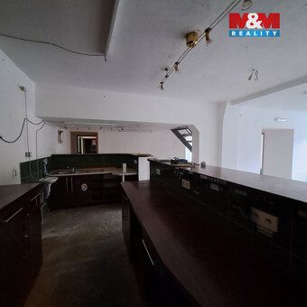 Nabízíme dům, stavbu v centru obce Břidličná, na ulici Brunt