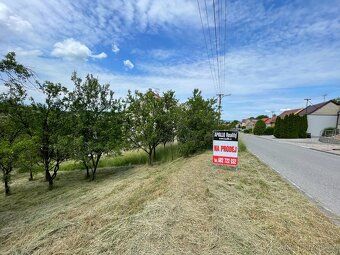 Prodej pozemku v obci Korytná o rozloze 629 m2. Obec Korytná