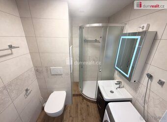 Nájem 8500 Kč + služby 3500 Kč. Kauce 15000 Kč. Provize 1100