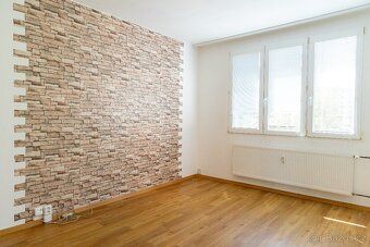 SOUKROMÝ PRODEJ – REALITNÍ KANCELÁŘE PROSÍM NEVOLAT.
Nabízím