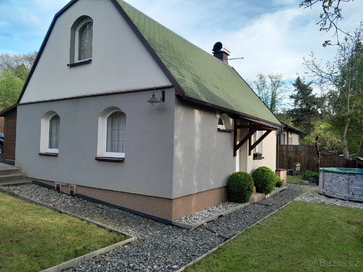 Plně zařízená chata jen dlouhodobý pronajem