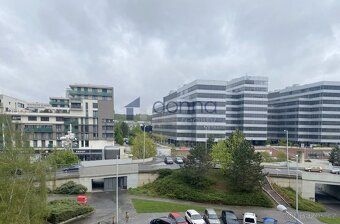 Pronájem bytu 2+kk, plocha 45m2, umístěný ve 4. patře (5.NP)