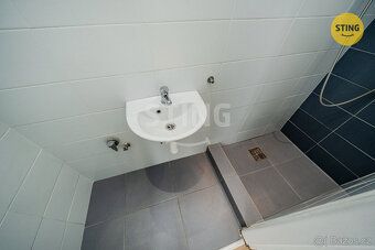 Nabízíme Vám dlouhodobý pronájem bytu 1+kk s lodžií na ul. F