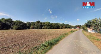 Nabízíme k prodeji pole o výměře 19 235 m². Pozemek se nachá