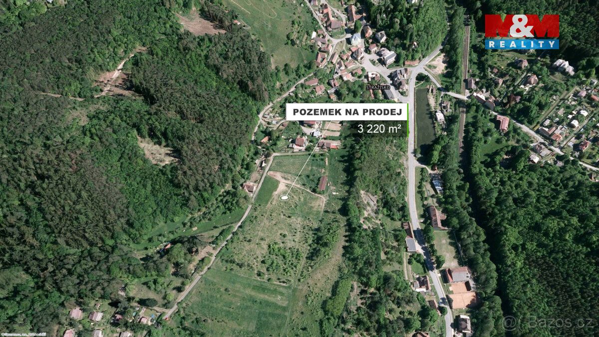Prodej louky 3 220 m² v k.ú. Stražisko. Pozemek leží na samo