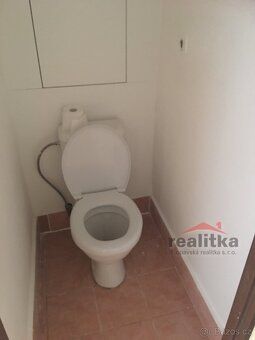 Nabízíme byt 2+1 po rekonstrukci na Jaselské v Opavě. Byt se