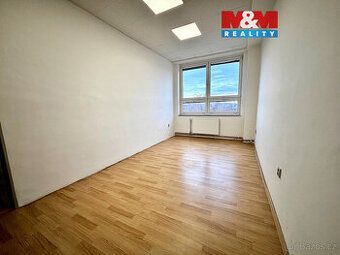 pronájem kanceláře v areálu k6 naproti supermarketu terno 40