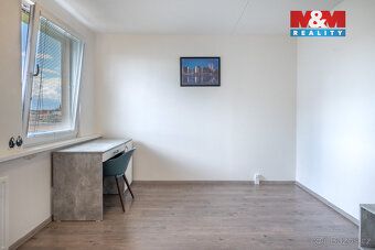 Nabízíme k prodeji prostorný byt o dispozici 3+1 v žádané lo