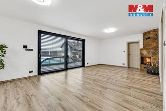 K prodeji nízkoenergetická zděná novostavba o dispozici 7+kk