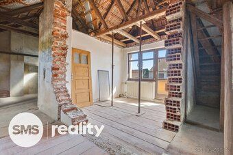 Nabízíme k prodeji řadový rodinný dům situovaný na ulici Mas